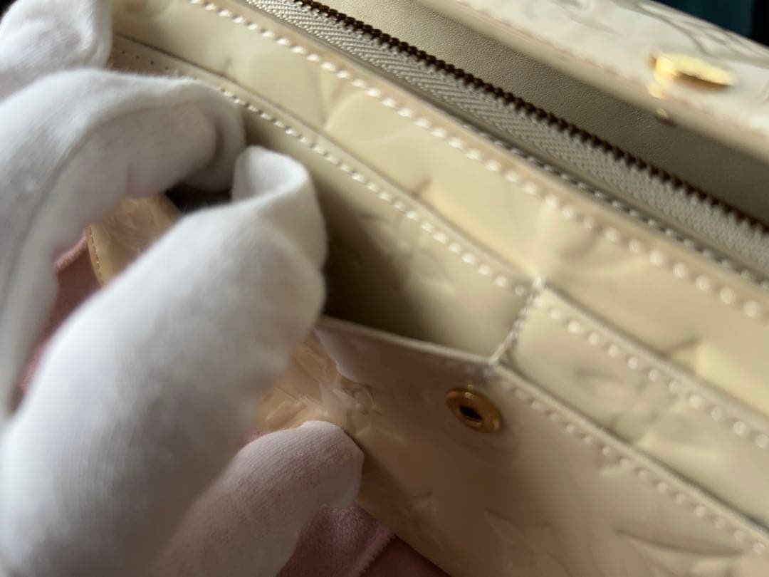 ルイヴィトン　ヴェルニ長財布