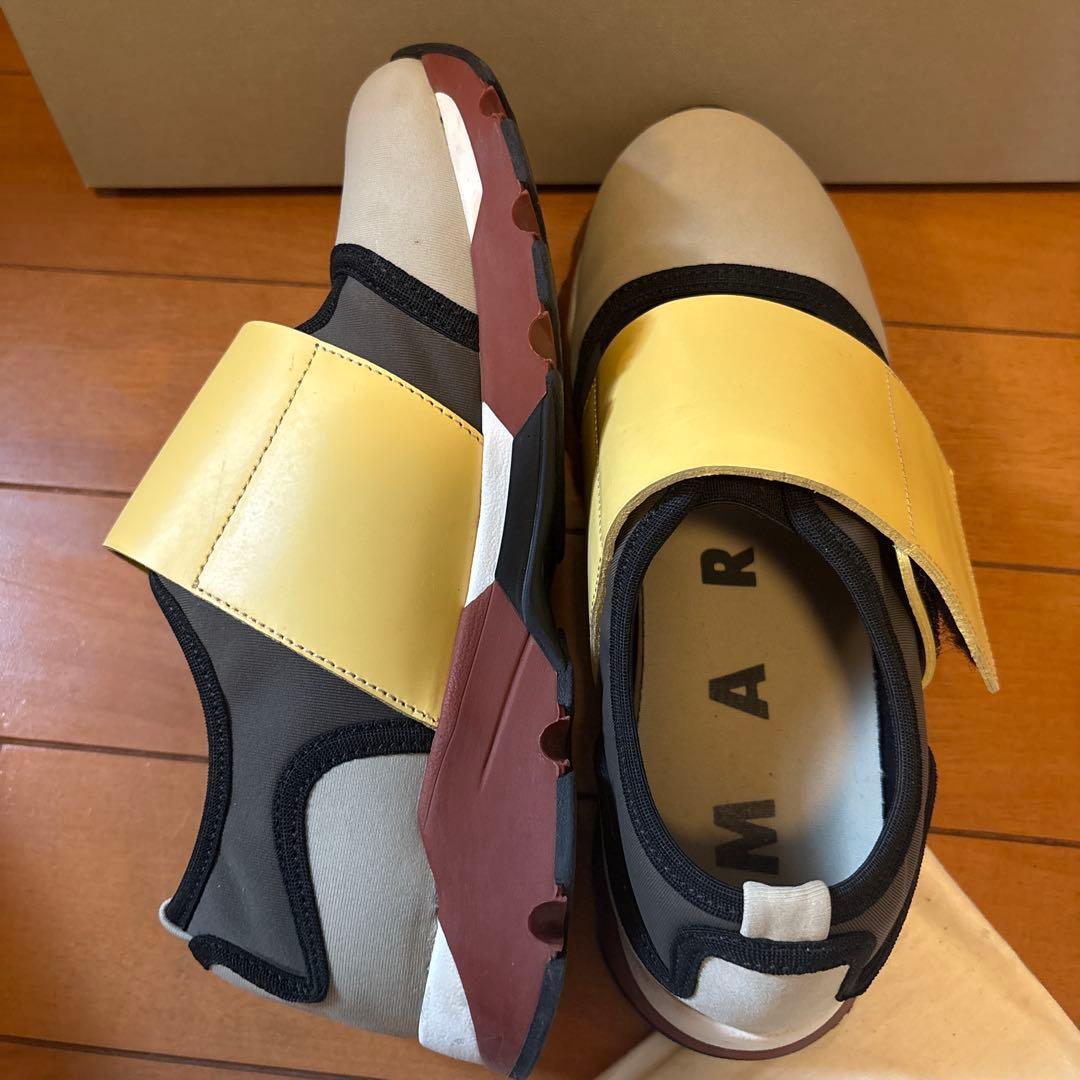 MARNI ベージュ/イエロー スニーカー