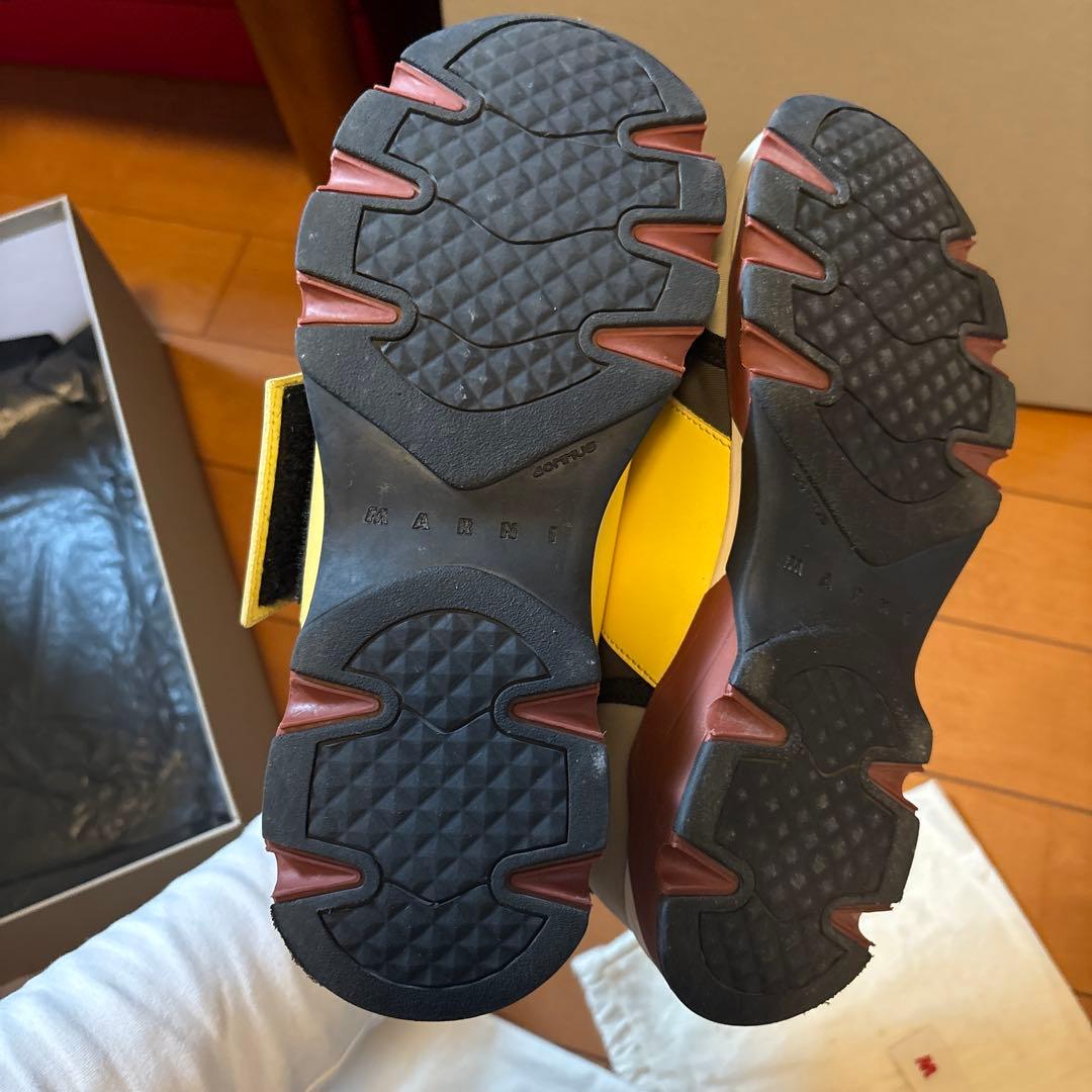 MARNI ベージュ/イエロー スニーカー