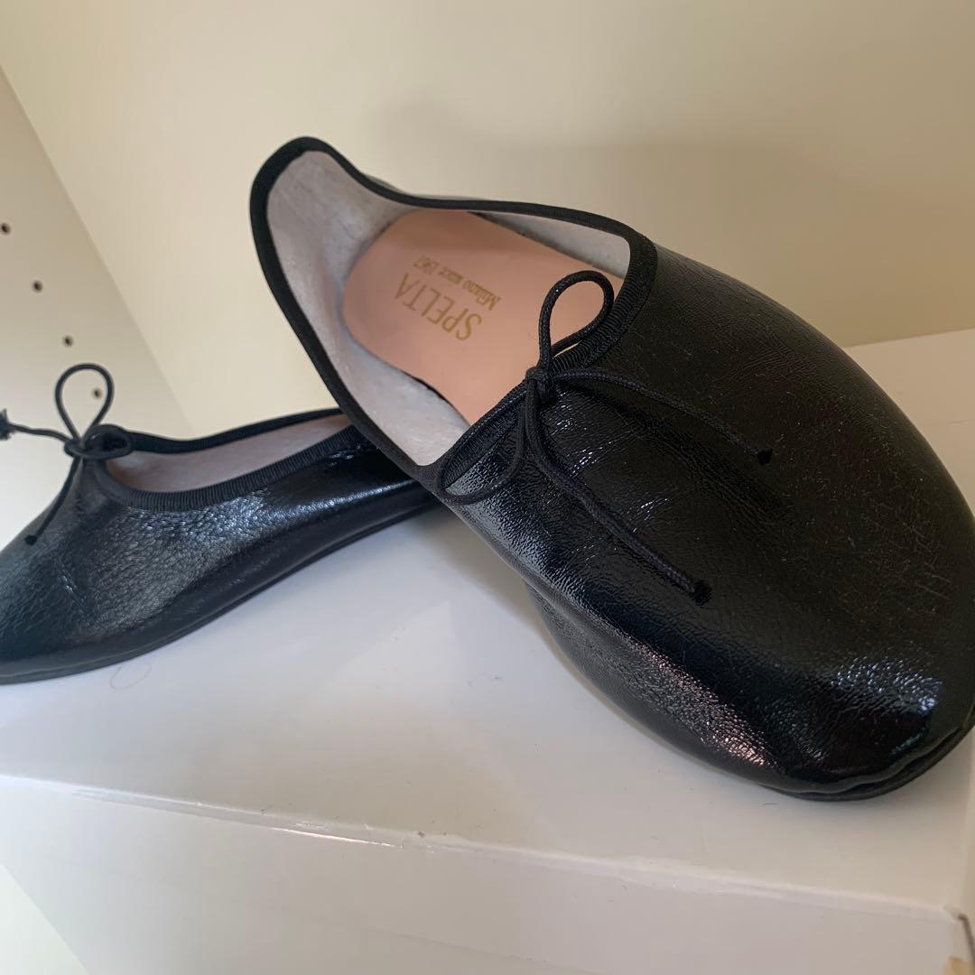 【SPELTA スペルタ】フラットシューズ バレエシューズ　パンプス　黒