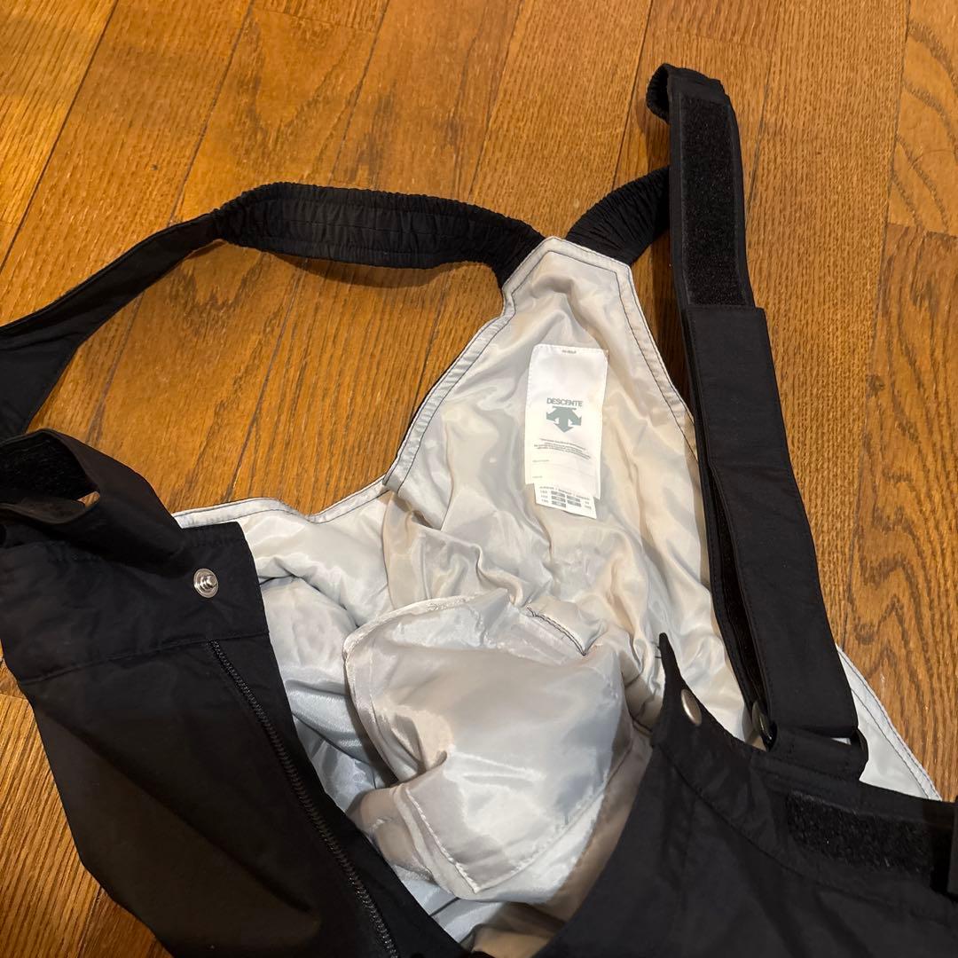 DESCENTE 赤 黒フード付き スキーウェア上下セット