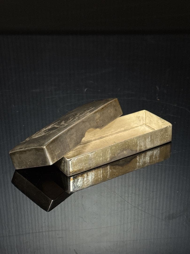 名人 山口 丹金 造 純銀 松図彫金 小箱 御楊枝入 桐共箱 茶道具