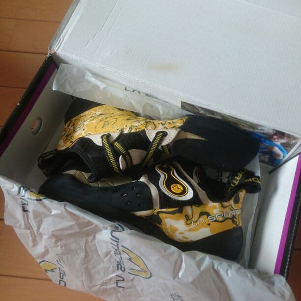 【新品】ボルタリングシューズ sportiva