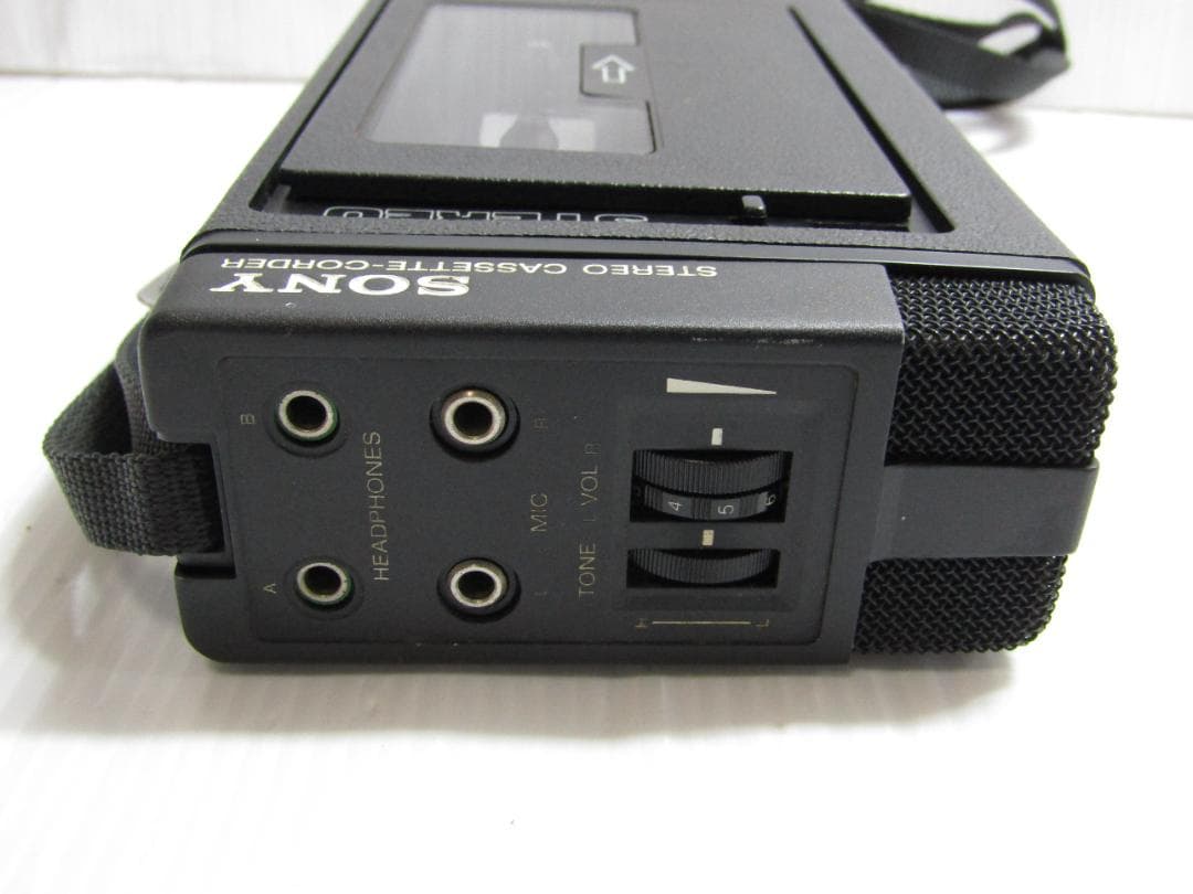 B0649 SONY ステレオカセットレコーダー TCS-300 ジャンク