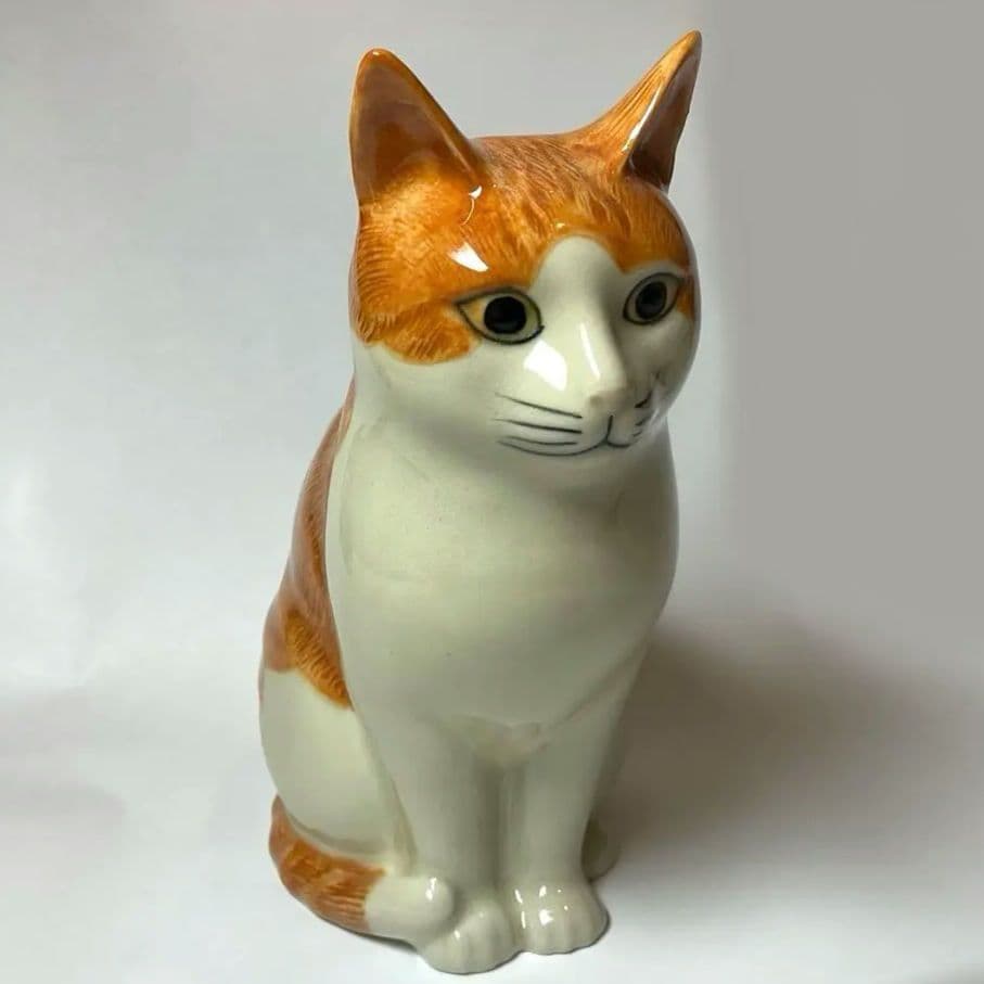 Quail ceramics 猫　陶製の貯金箱