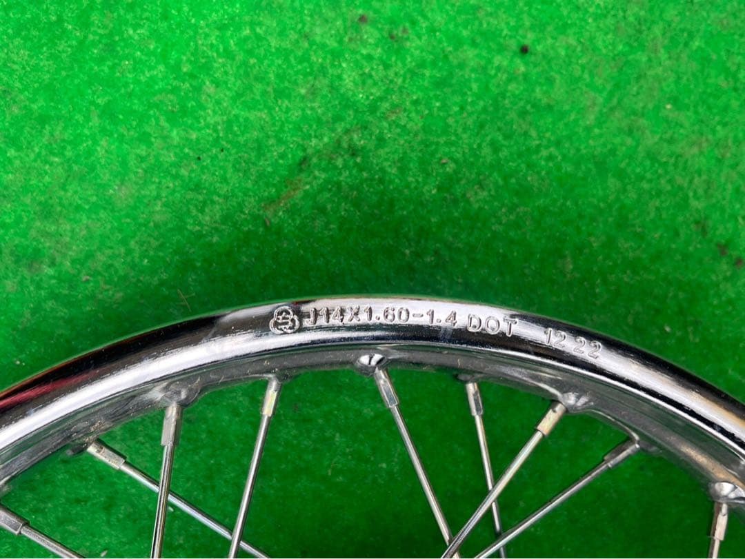 ホンダ　クロスカブ　AA06 フロントホイール