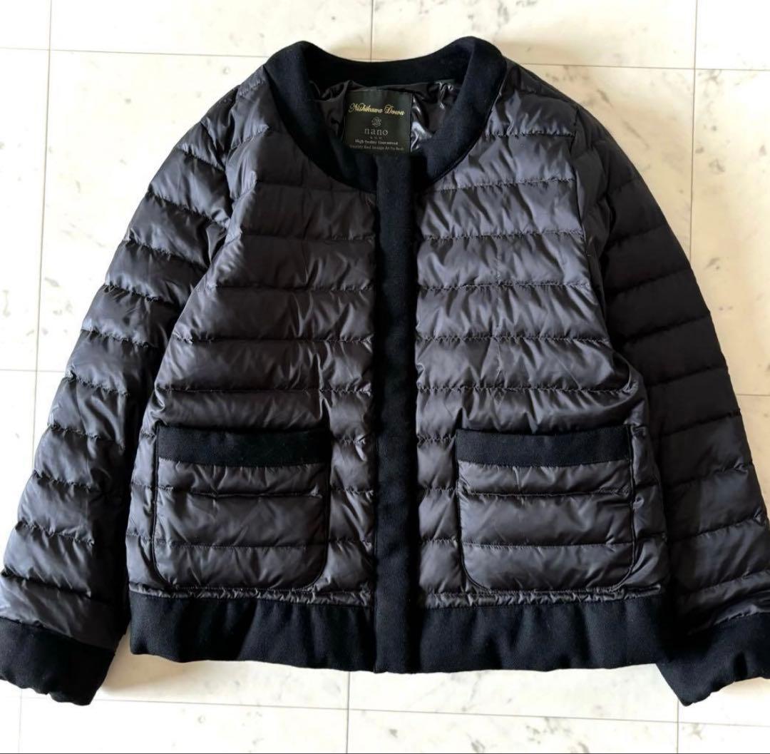 西川ダウン ナノユニバース ノーカラーダウンジャケット