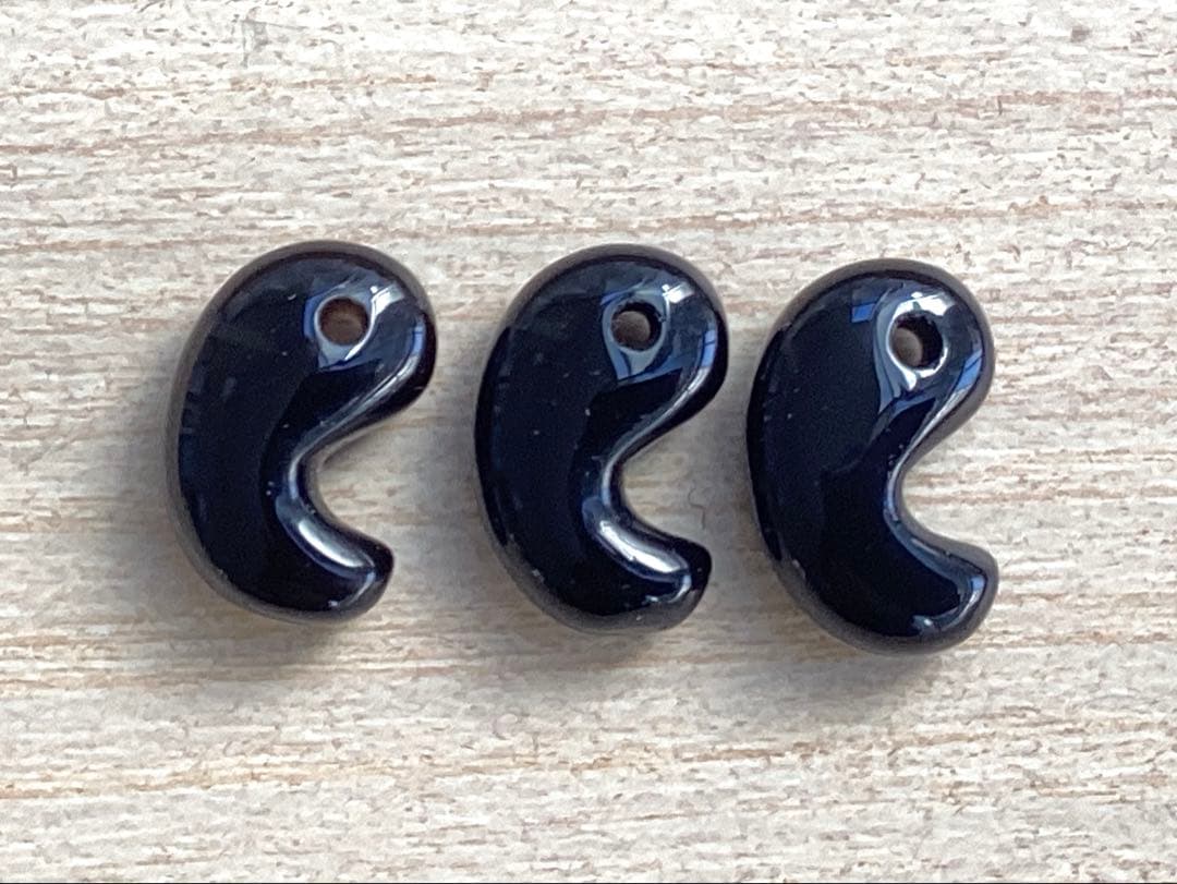 ✳国産天然石*最強パワー‼️100.000円以上の勾玉　黒平鉱山水晶　抜群の透過