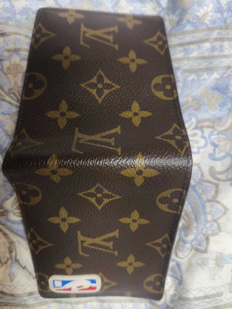 ち*.様 【美品】ルイビトン✕NBAコラボ　二つ折り財布