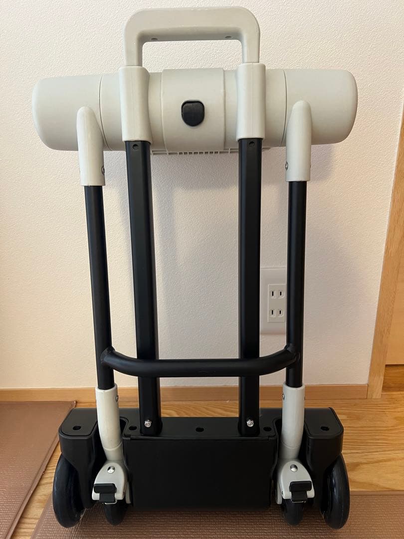 子供が乗れるキャリーケース キッズトラベルNEO ホワイト