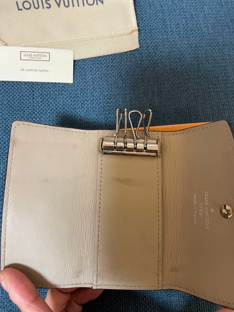 LOUIS VUITTON キーケース ミュルティクレ4　マヒナ
