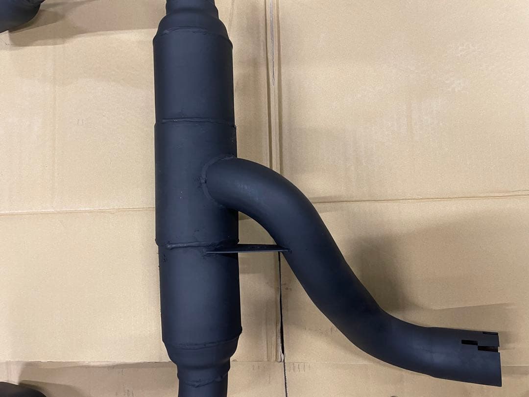 フローマスター アウトロー　マフラー ジープ JL ラングラー