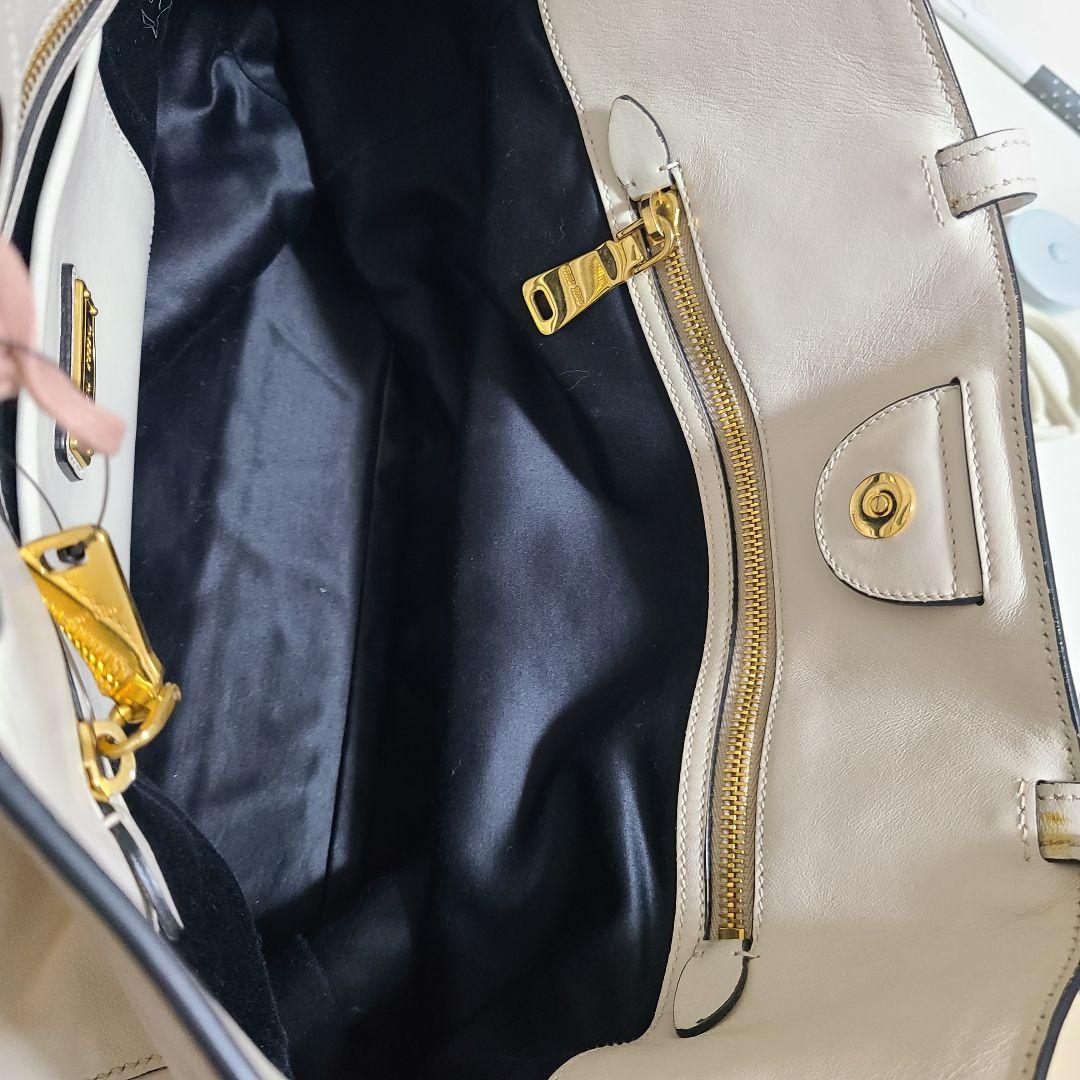 【美品】MIU MIU ミュウミュウ レザートートバッグアイボリー