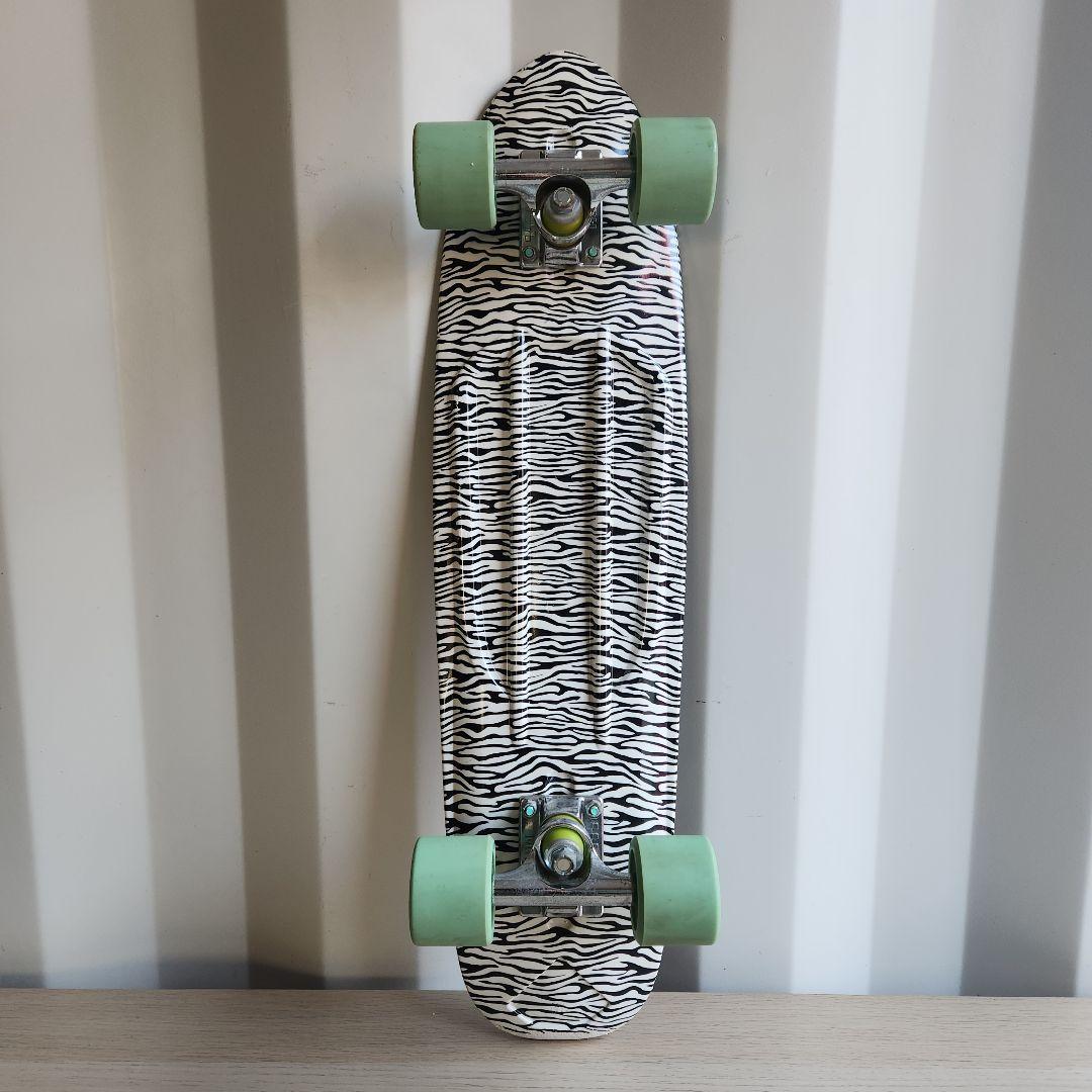 Diamond Supply Co. レトロクルーザー　スケートボード　ゼブラ柄
