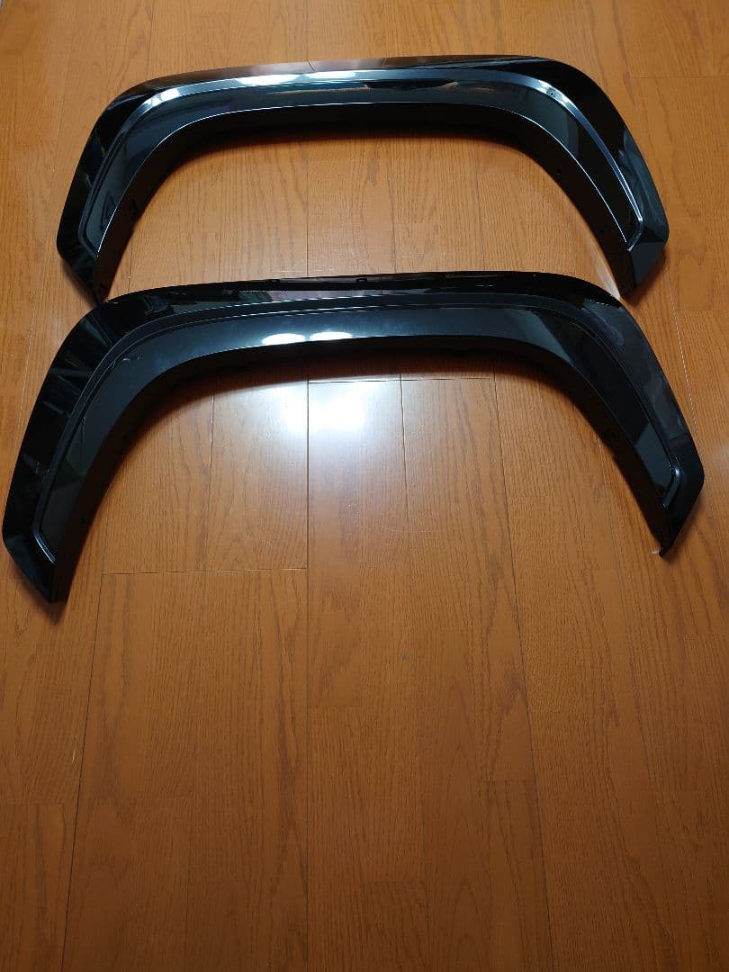 三菱トライトンGSR純正オーバーフェンダー4個セット