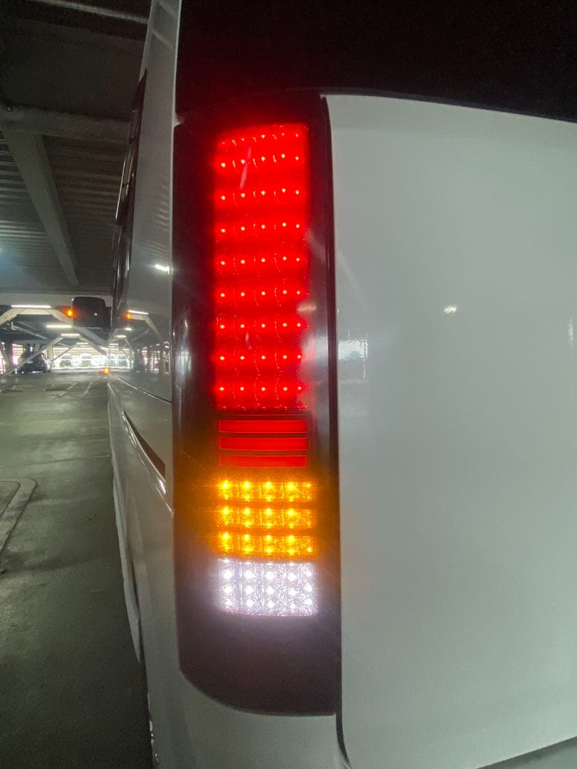 【とっしー 】 REIZ DA64w エブリィワゴン LEDテール