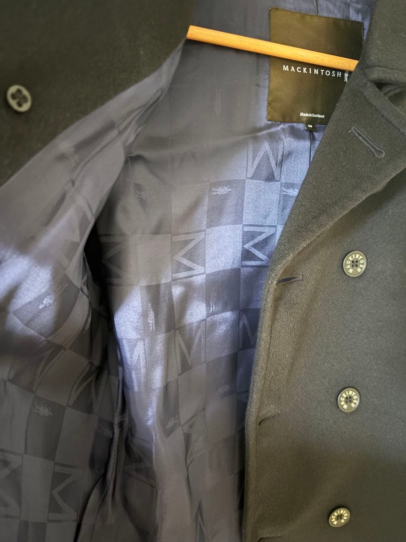 のりすけ様スコットランド製　MACKINTOSH 黒 ウールピーコート