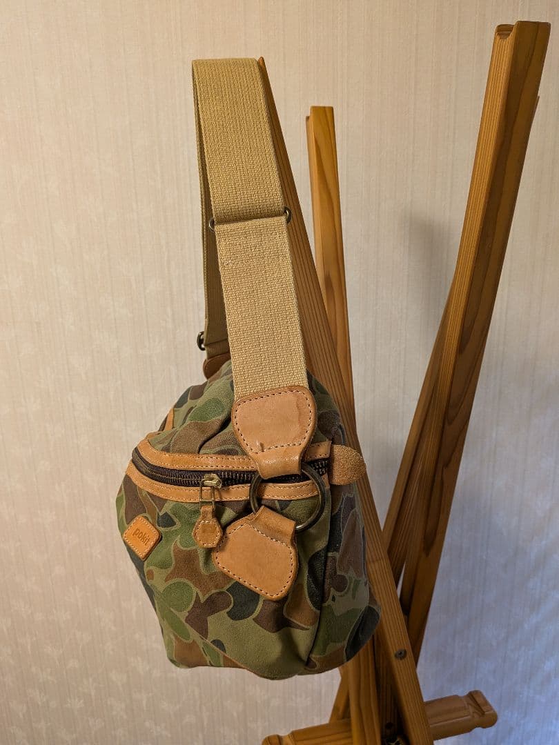 pokit ショルダーバッグ（カモフラージュ柄）