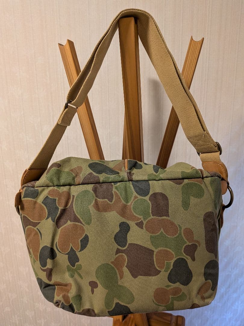 pokit ショルダーバッグ（カモフラージュ柄）