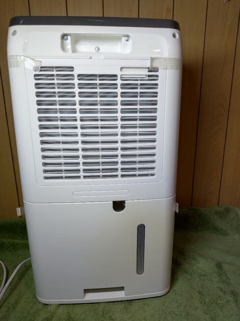 特価アイリスオーヤマ除湿機衣類乾燥 除湿　キャスター付コンプレッサー式　20年製