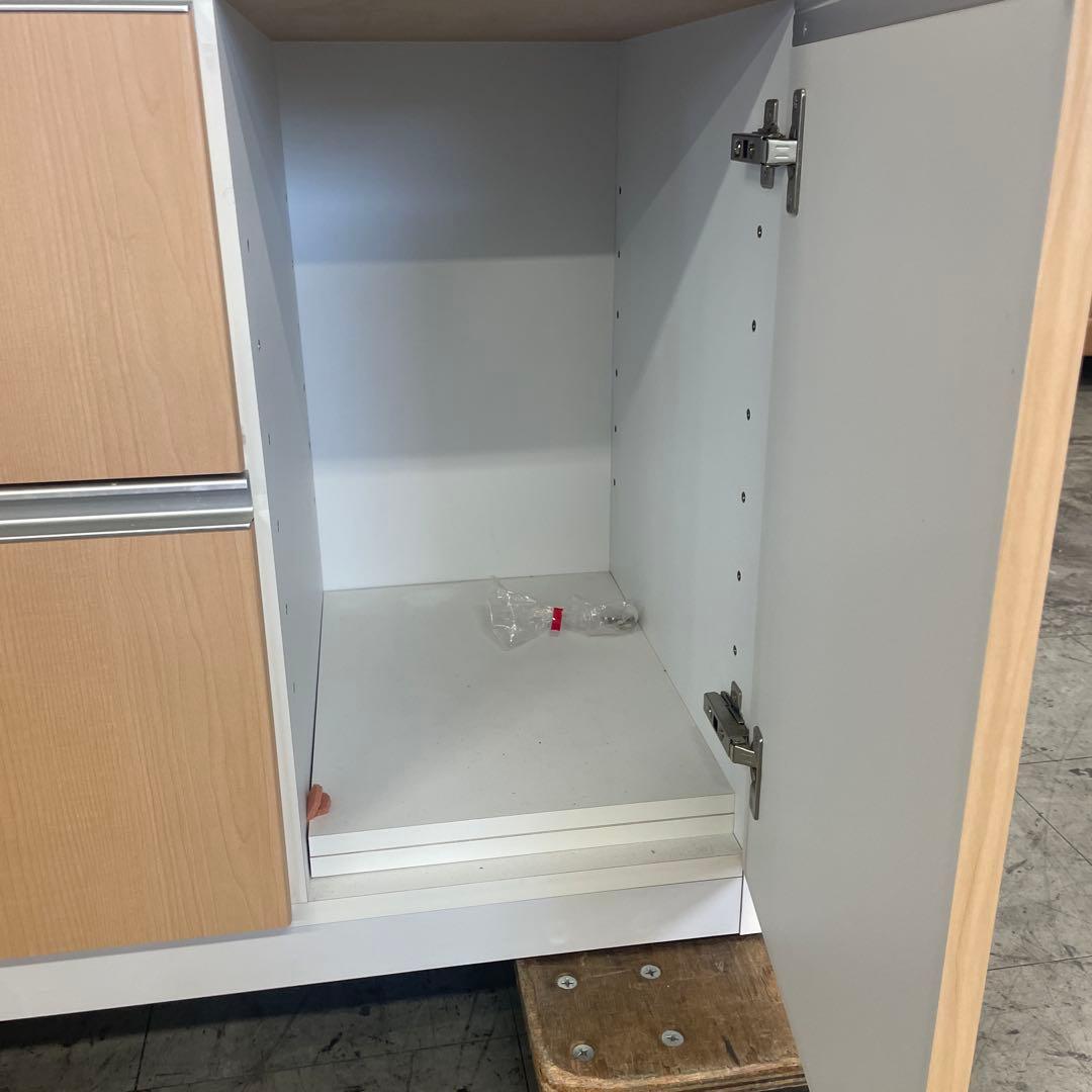 お引取り限定品　食器棚・キッチンカウンター モダンデザイン