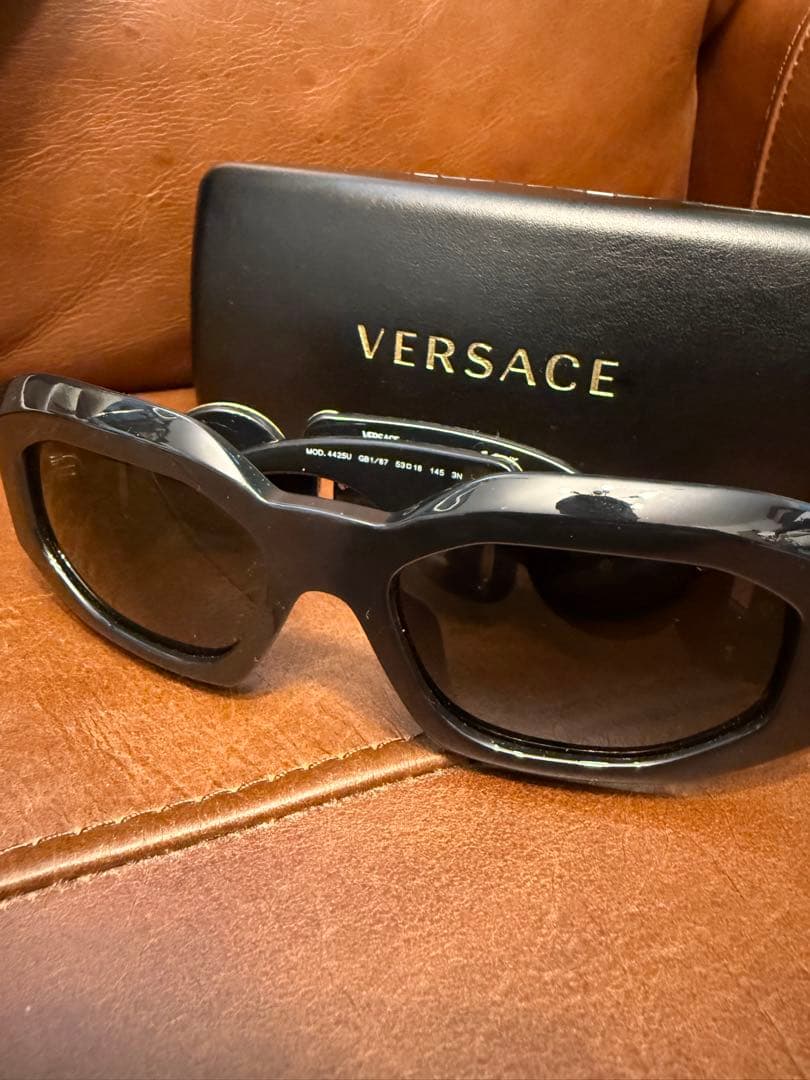 Versace biggie マキシ メドゥーサ サングラス