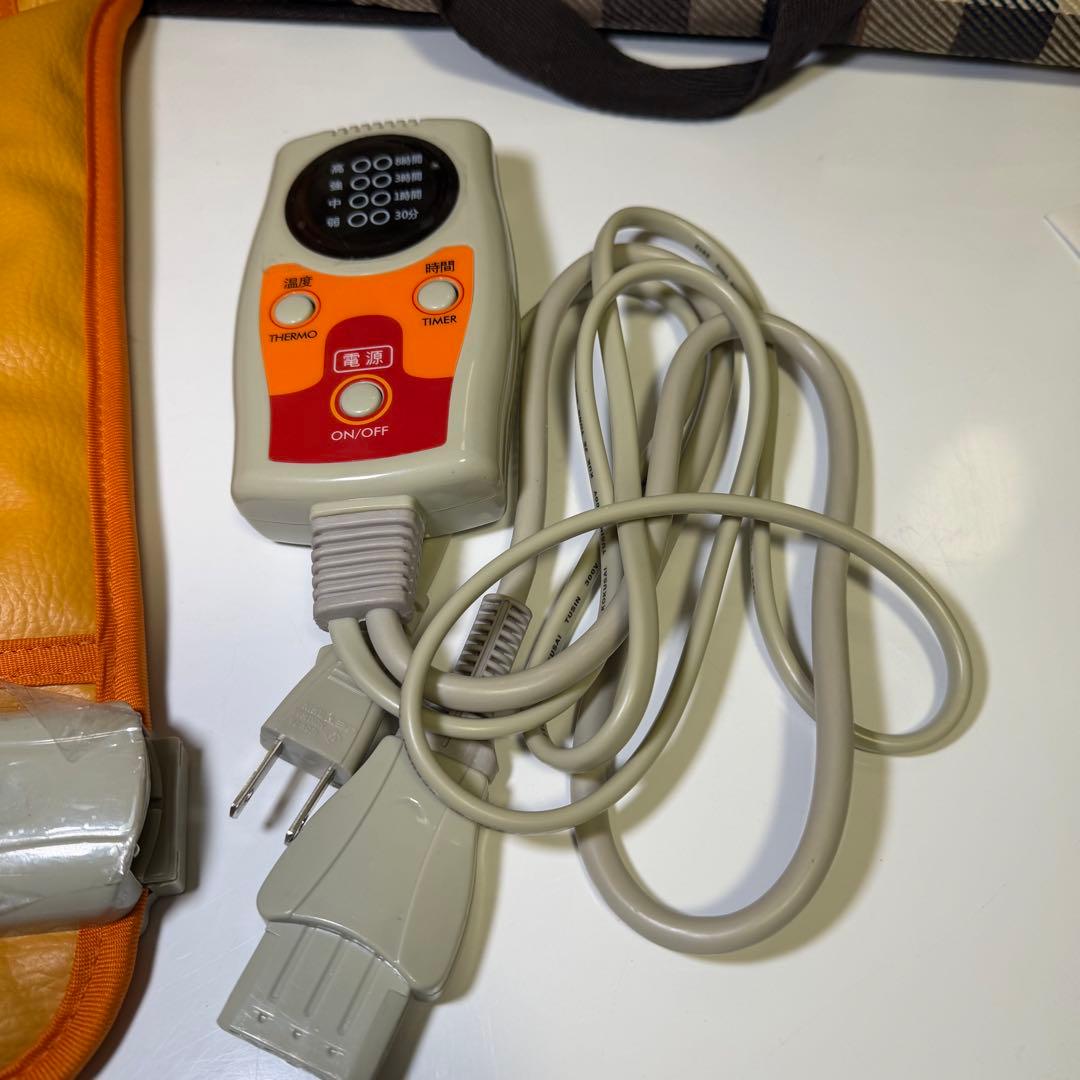 【極美品】ほぼ未使用✨一度のみ使用　海化石岩盤浴　ほぐしマット　カバン付き