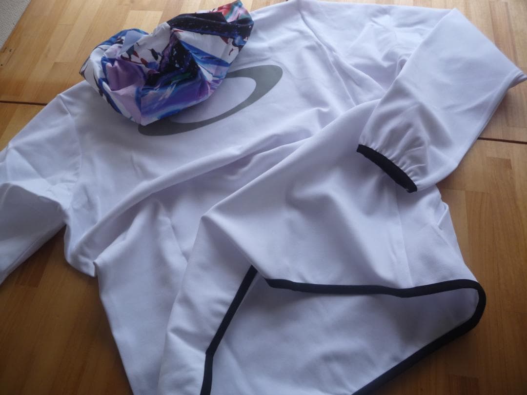 オークリー ENHANCE MY MOBILITY HOODY白L 新品未使用品