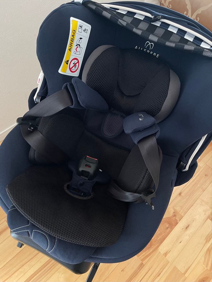 【美品】エールベベ クルット5 Oui isofix 新生児対応チャイルドシート