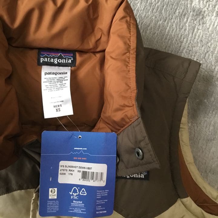 未使用　パタゴニア ダウンベスト SLINGSHOT スリングショット