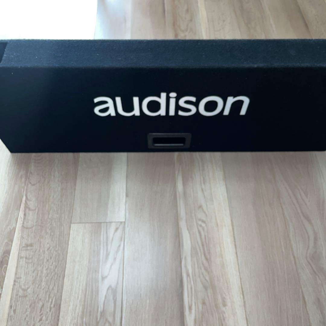 v*0様 audison ウーファー メッシュグリル　ゴルフ7専用