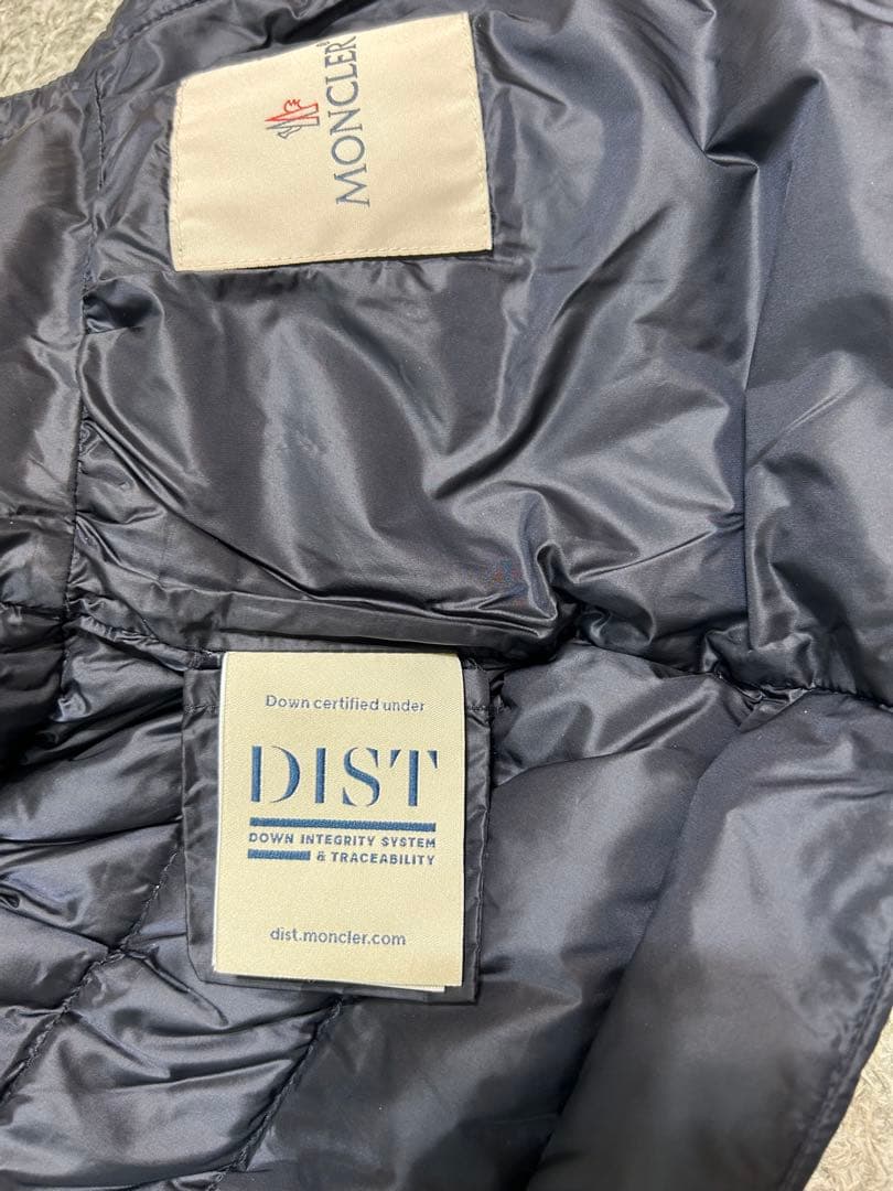 ⭐️モンクレール　ライトダウンJOELLE 3Ａ100⭐️