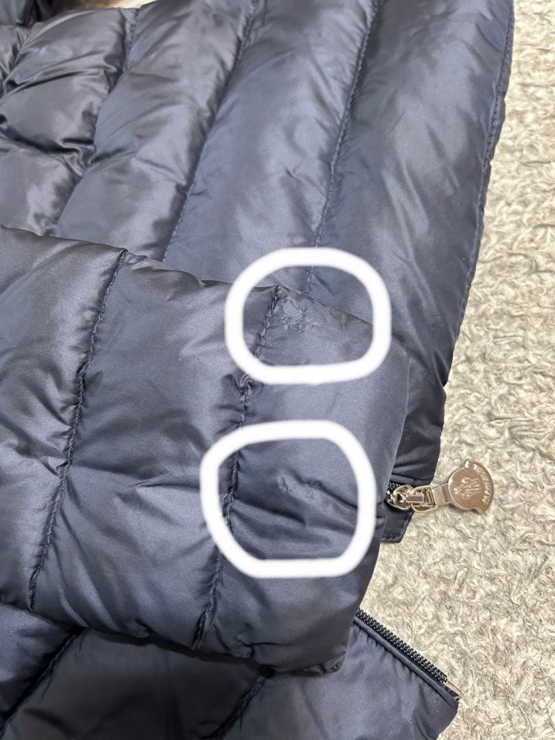 ⭐️モンクレール　ライトダウンJOELLE 3Ａ100⭐️