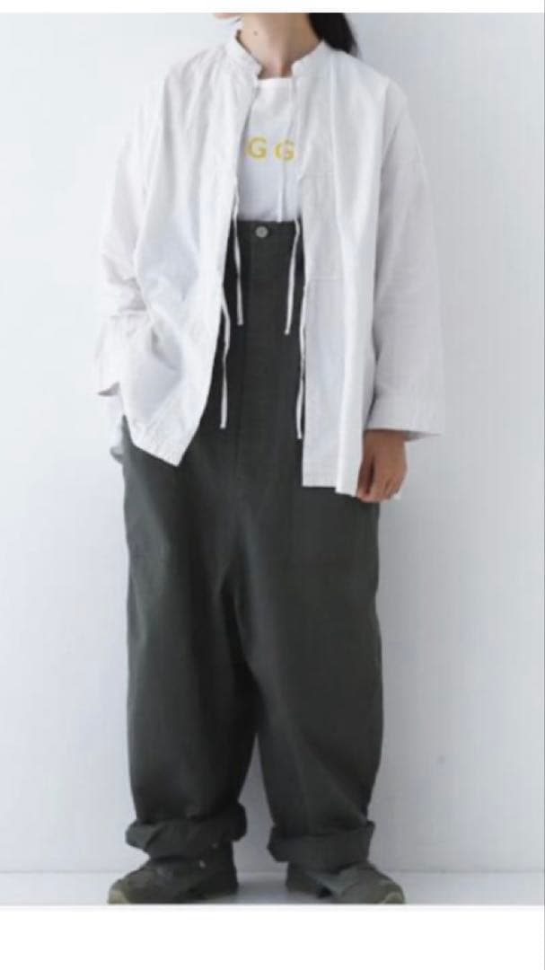 ネストローブ コットンツイルデッキサロペット オリーブグリーン