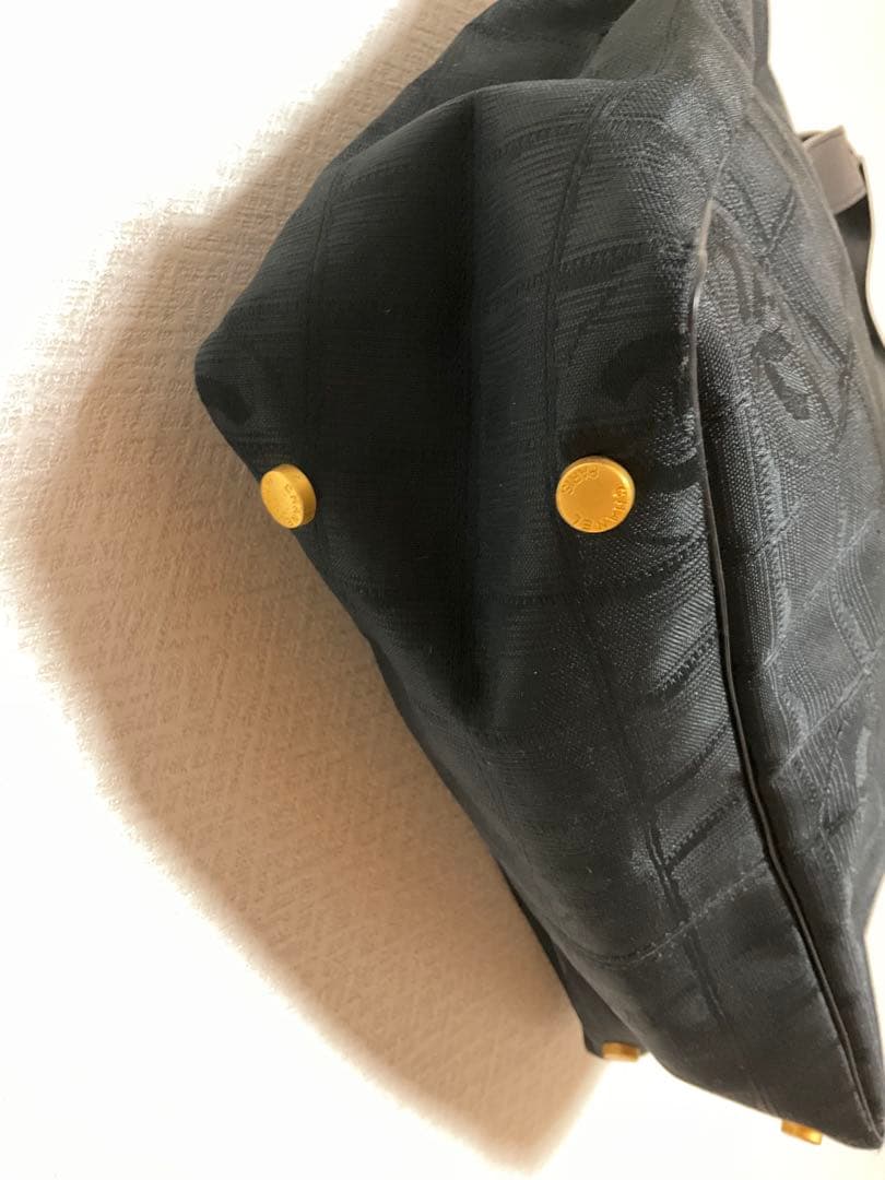 CHANEL ニュートラベルラインMM ブラック ナイロン トートバッ