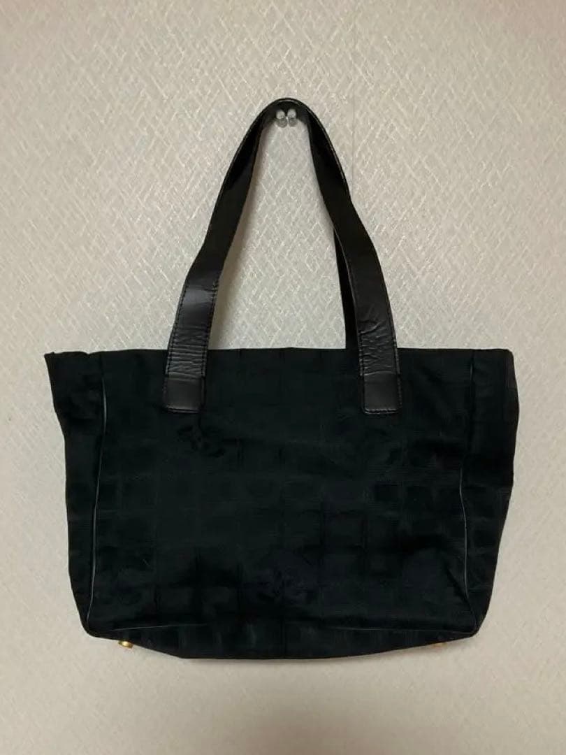CHANEL ニュートラベルラインMM ブラック ナイロン トートバッ