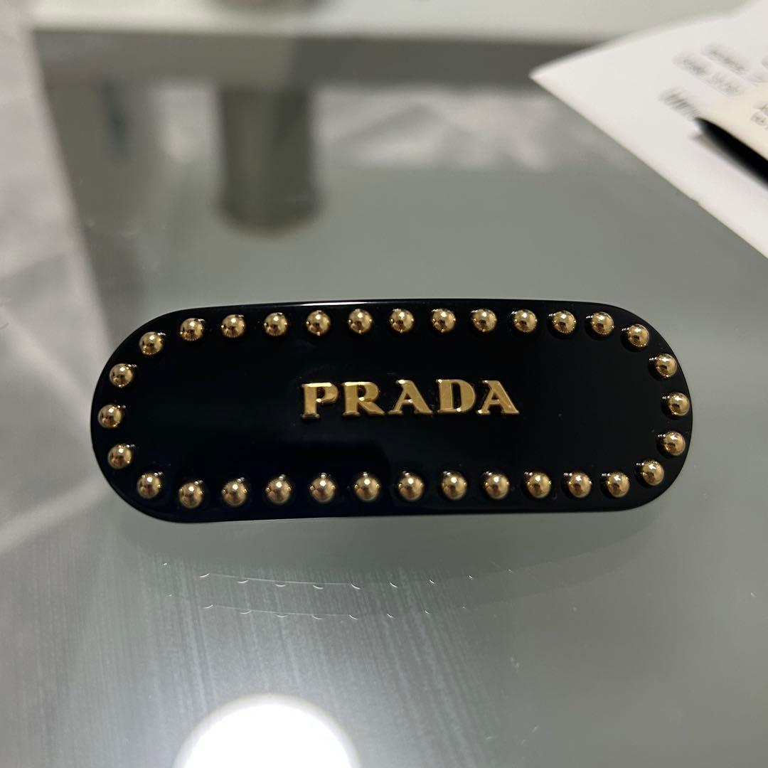 PRADA ヘアクリップ♡最終お値下げ