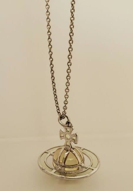 viviene westwood ネックレス