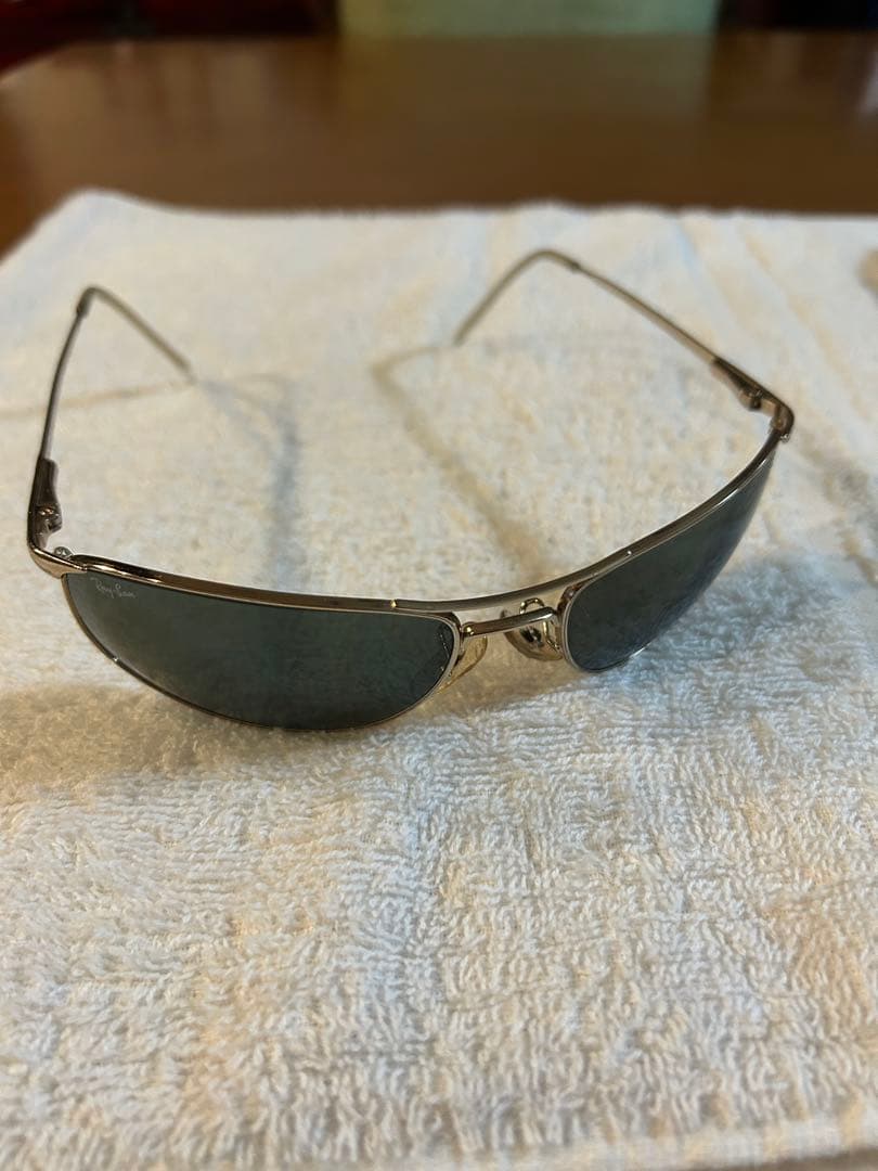 【希少・美品】Ray-Ban レイバン サングラス RB3147 ゴールド