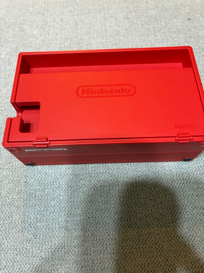 Nintendo Switch 本体 付属品完備　マリオレッド