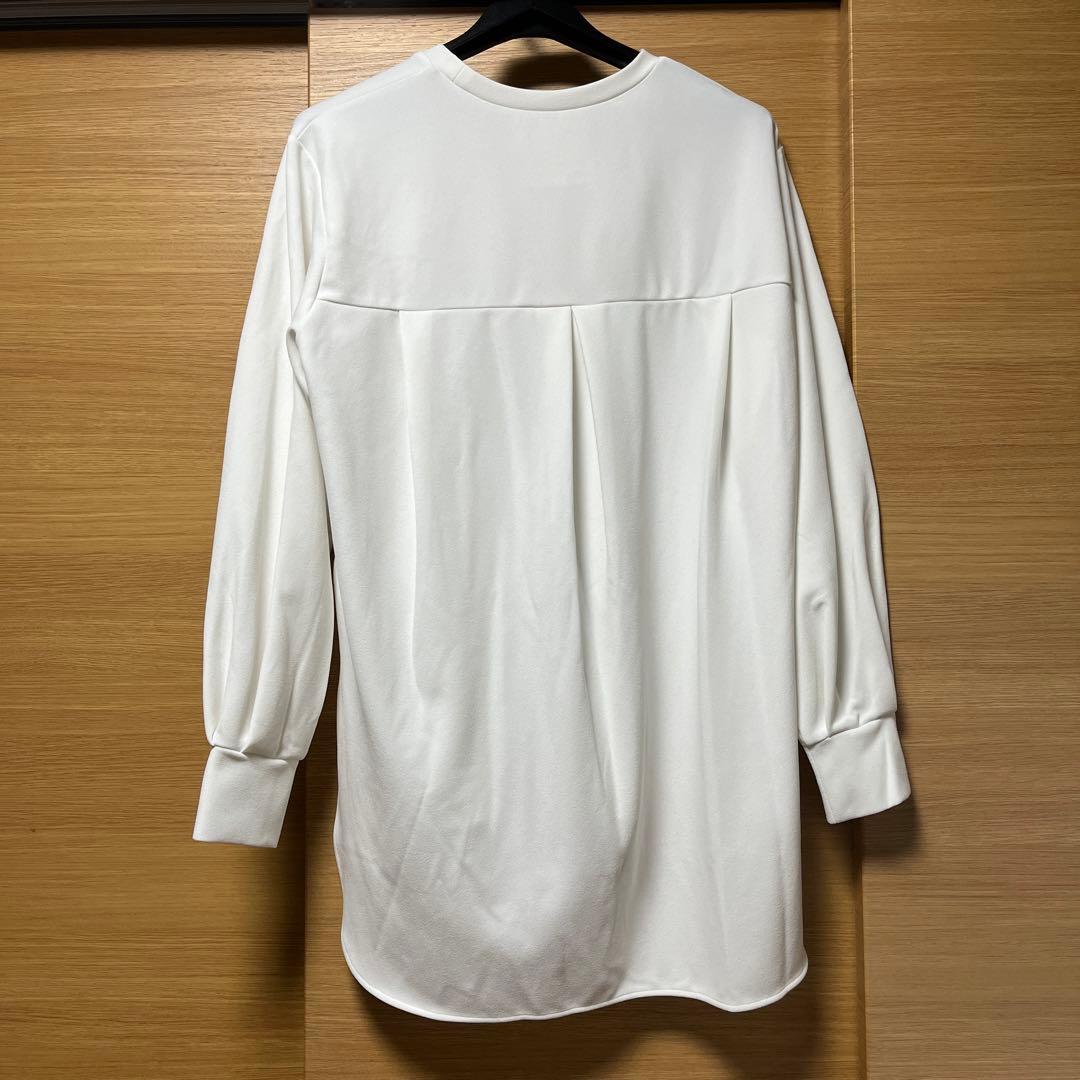 ［美品］ビアズリーBEARDSLEY Tブラウス ホワイト 長袖