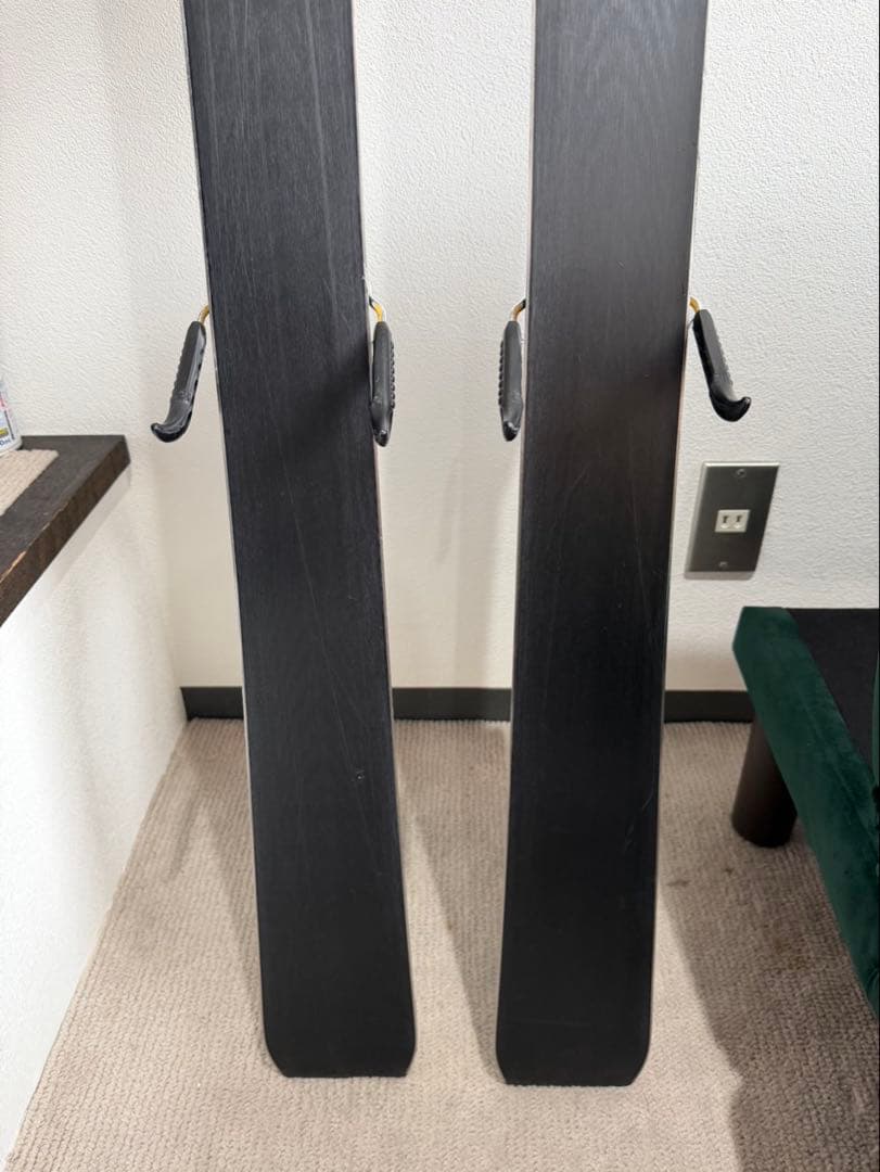 スキー 2324 Atomic Redster Q9.8 Revoshock S