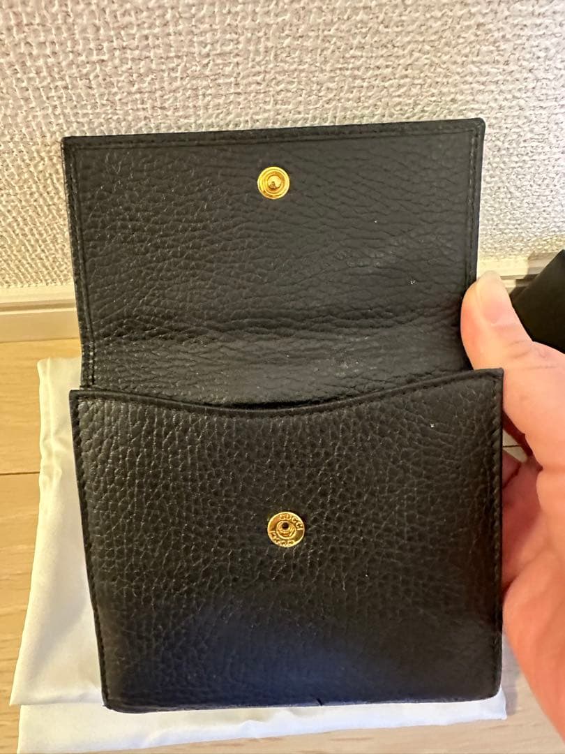GUCCI マーモント 二つ折り財布 ブラック