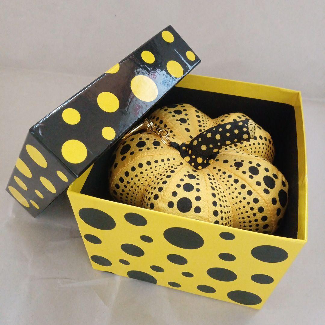 ★週末限定価格★（未使用・2点セット）草間彌生 マスコットキーホルダー