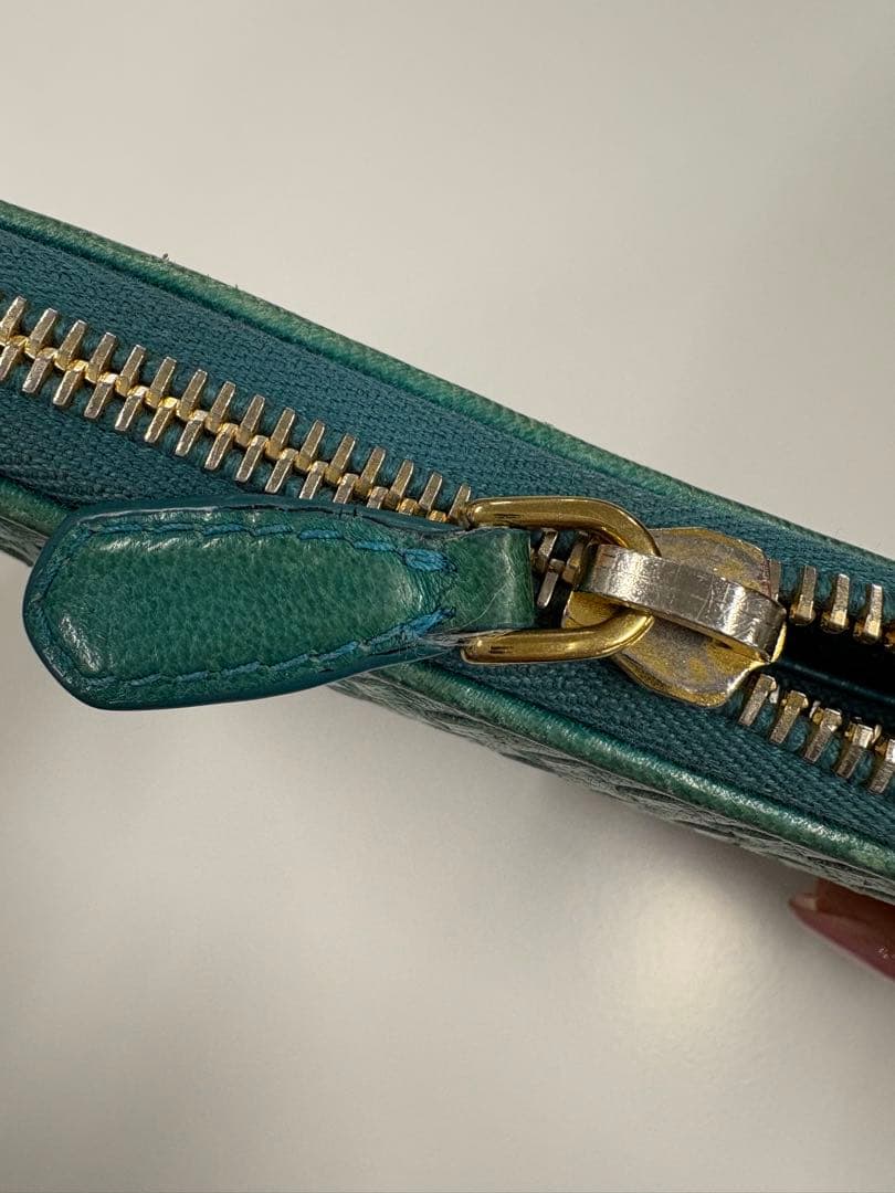 PRADA 編み込みデザイン 長財布 ターコイズブルー