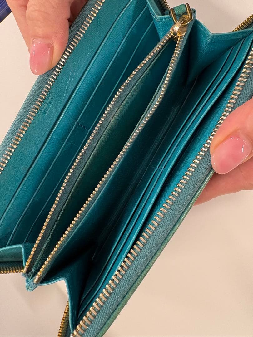 PRADA 編み込みデザイン 長財布 ターコイズブルー