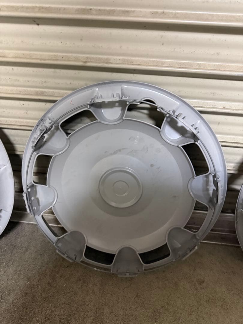 ムーブキャンバス純正ホイールキャップ新車外し中古品傷汚れ有り。４枚セット