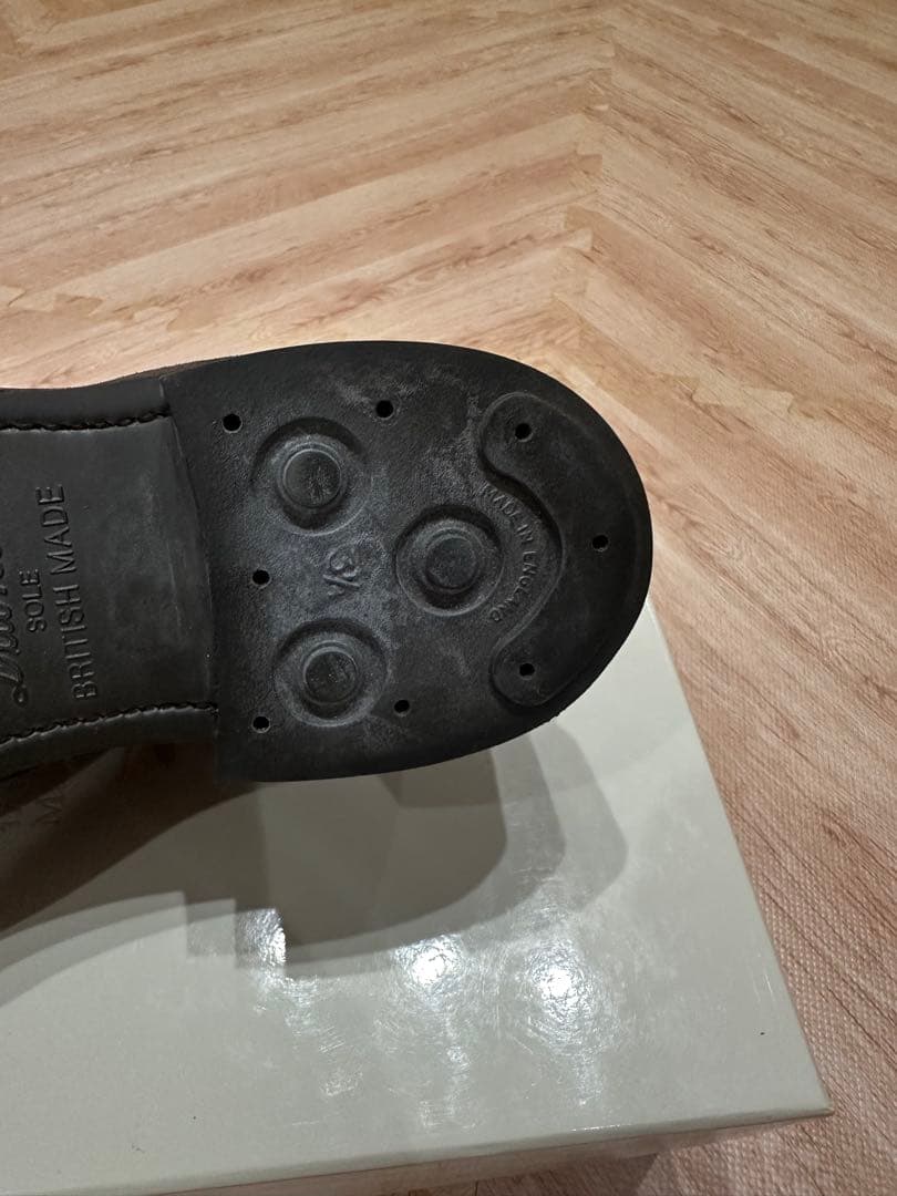 loake ローク ブラウン スエード チャッカブーツ