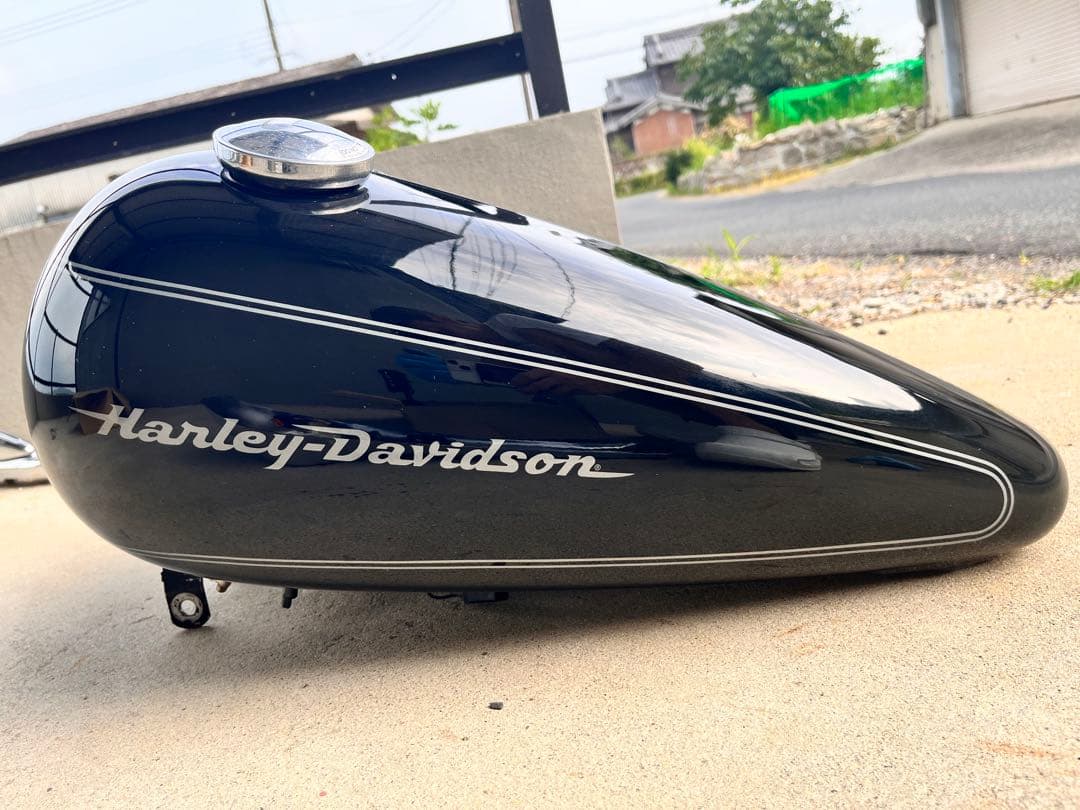 ハーレーダビッドソン　フロントフェンダー　タンクセット売り