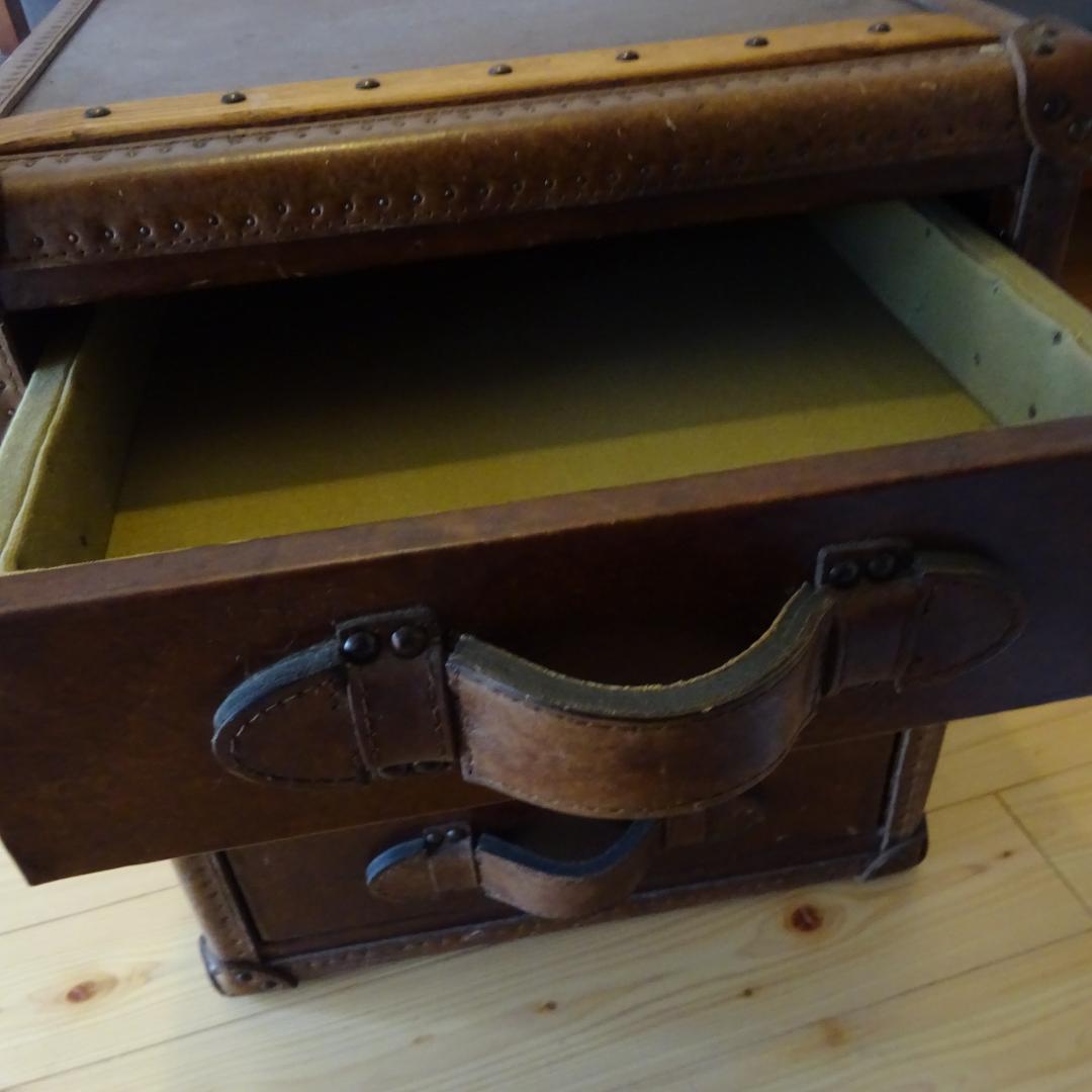 ストーニーハースト スモール ランプテーブル HALO 本革 牛革張り収納茶